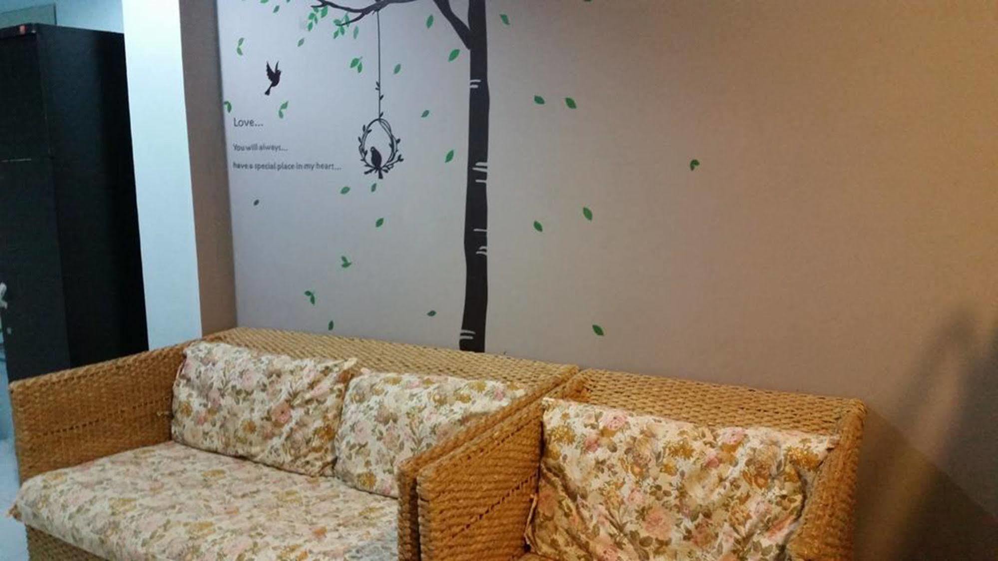 Phuket Blue Hostel Екстериор снимка