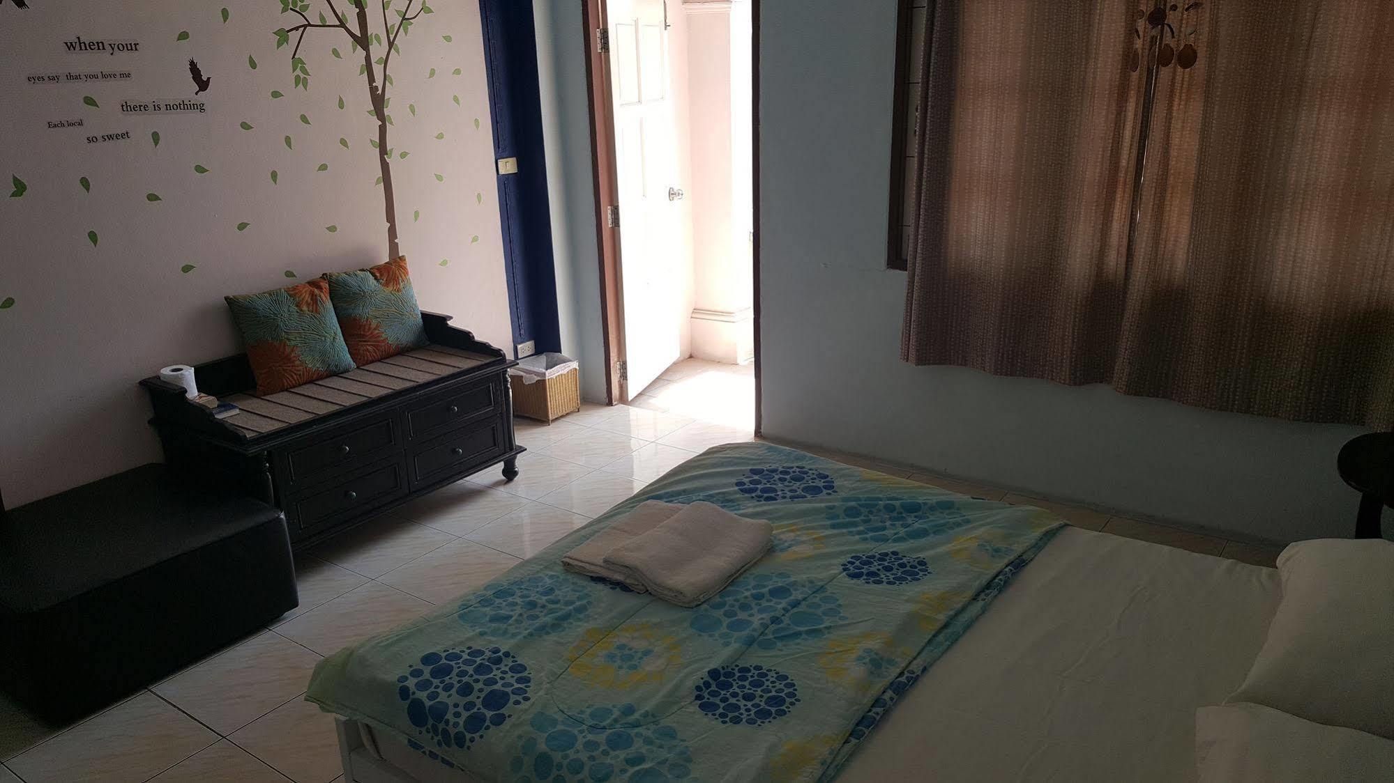 Phuket Blue Hostel Екстериор снимка